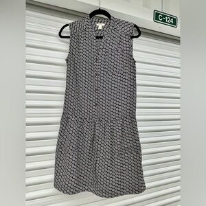 CASLON (NORDSTROM) Black and White Geometric Patterned Dress with tie waist